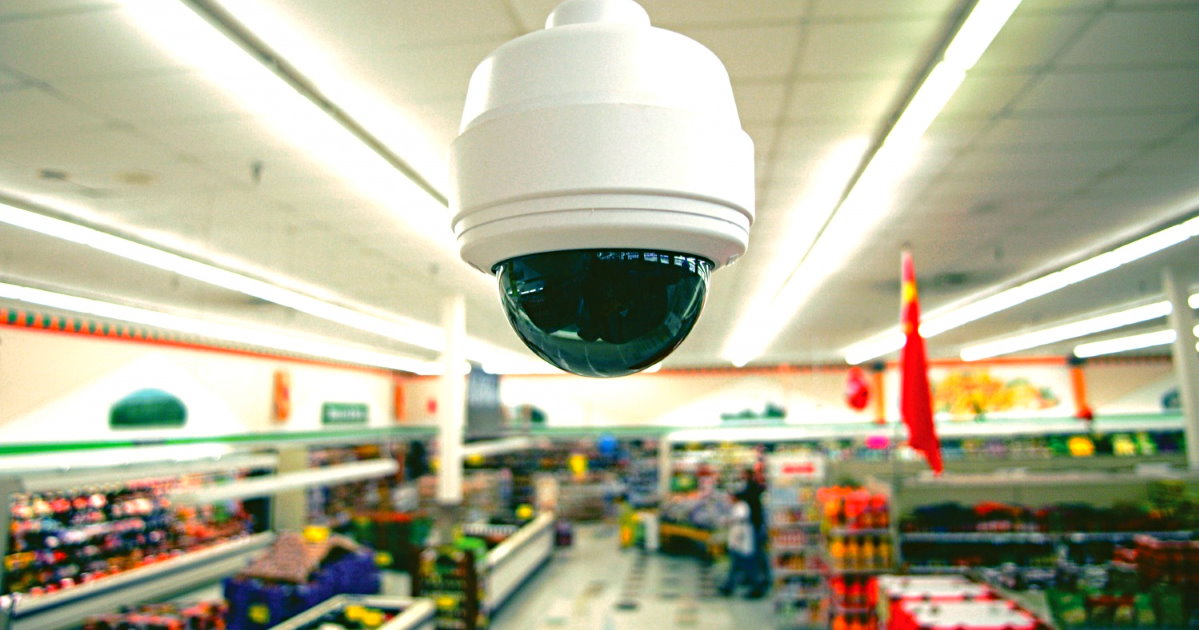Видеонаблюдение в магазин цена от 7643 руб. Купить комплект видеонаблюдения для магазина в Старой Руссе